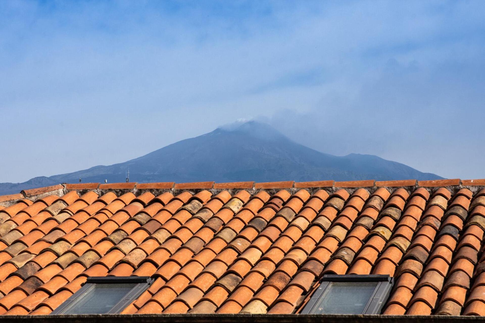 Dimora Lupo_Lifestyle B&B カターニア エクステリア 写真